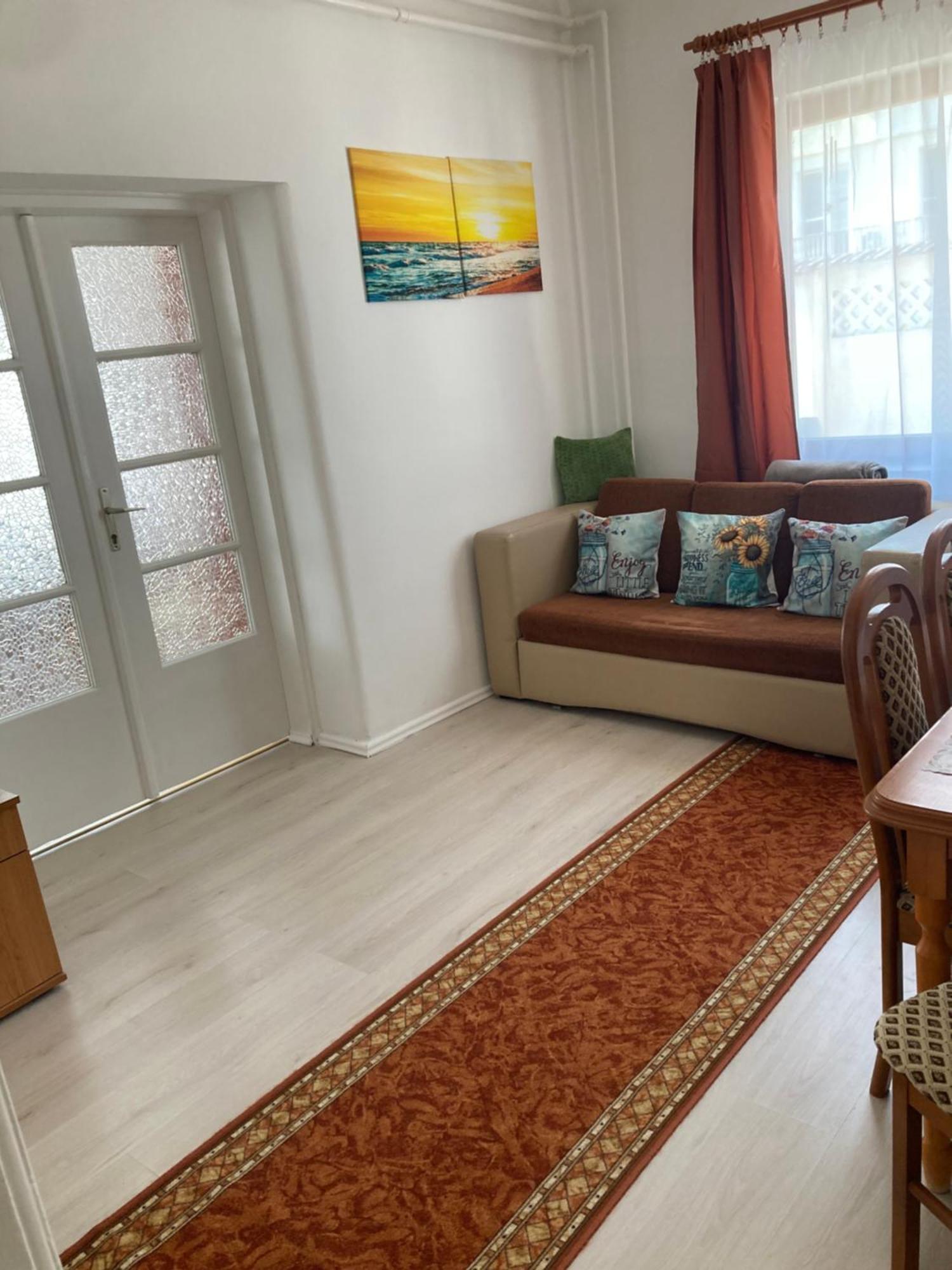 Tavaszpart Vendeghaz Apartment Szeged Bagian luar foto