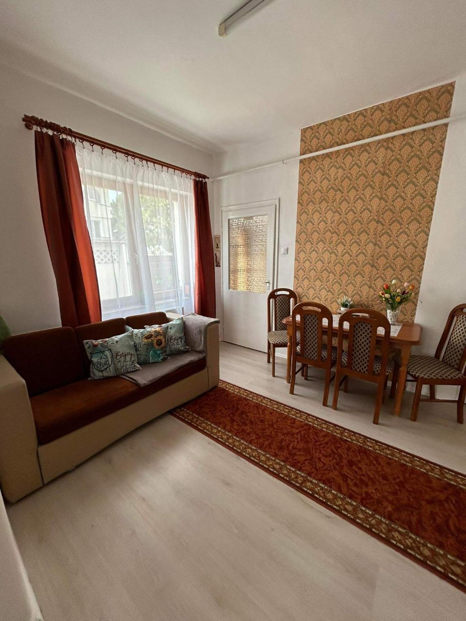 Tavaszpart Vendeghaz Apartment Szeged Bagian luar foto