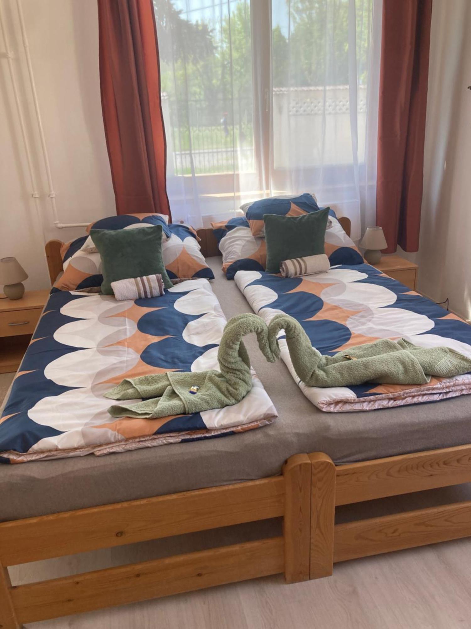 Tavaszpart Vendeghaz Apartment Szeged Bagian luar foto