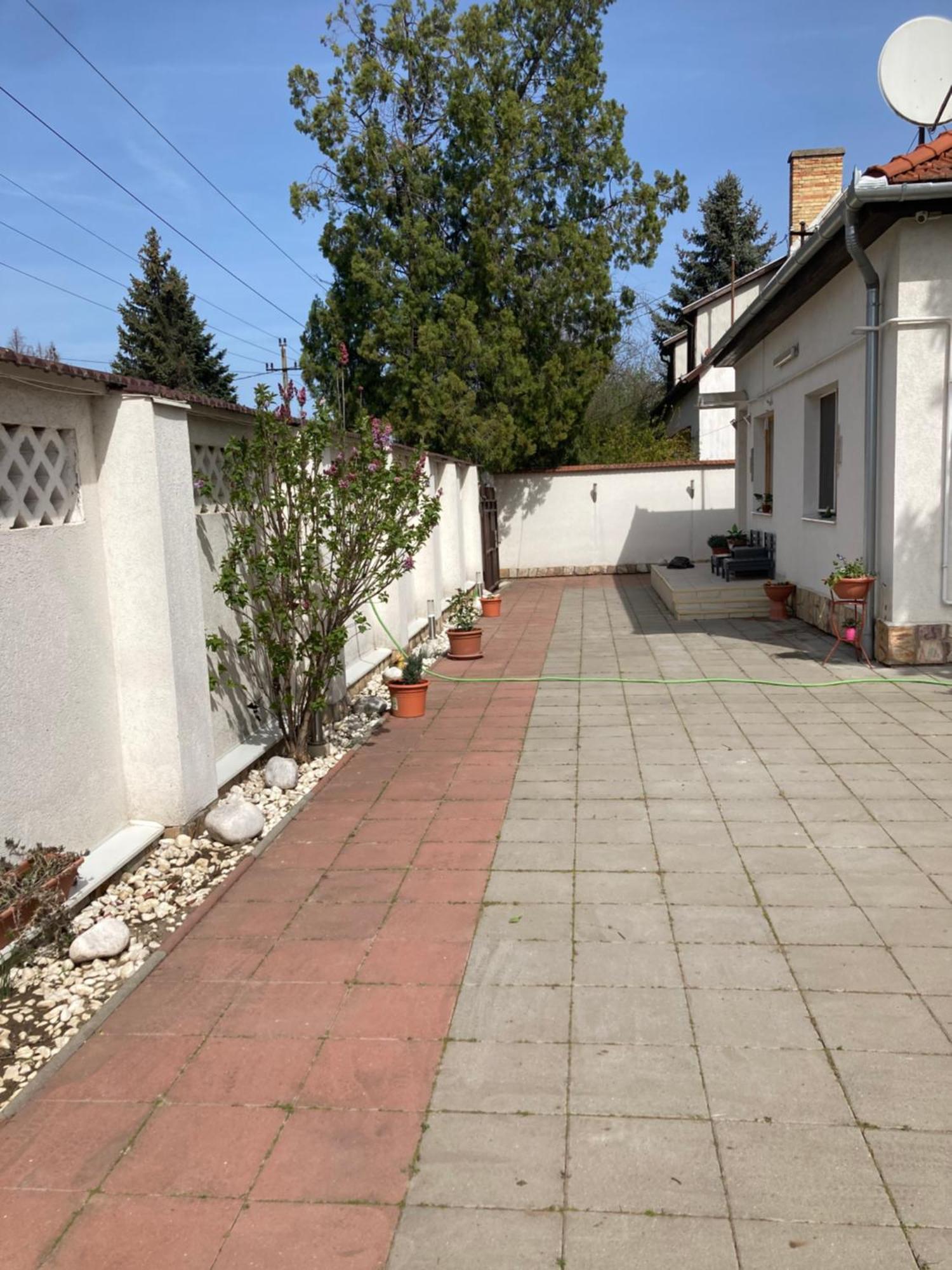 Tavaszpart Vendeghaz Apartment Szeged Bagian luar foto