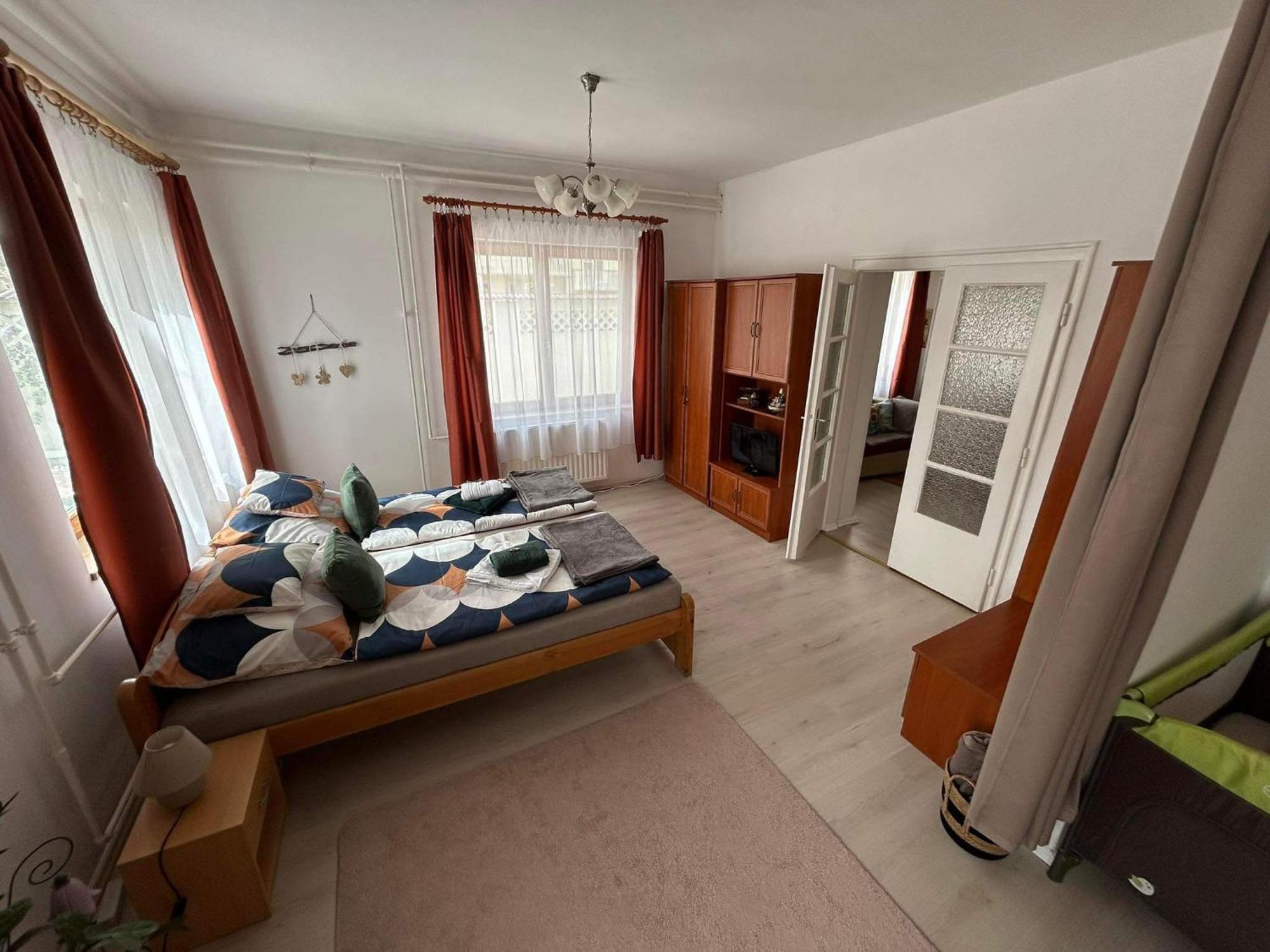 Tavaszpart Vendeghaz Apartment Szeged Bagian luar foto