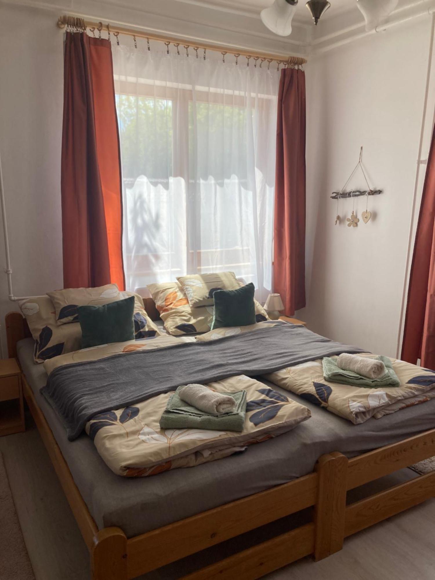 Tavaszpart Vendeghaz Apartment Szeged Bagian luar foto